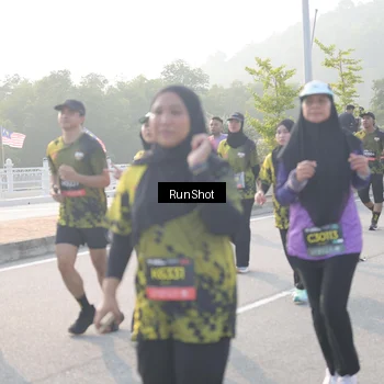 Runner Photo 6858544