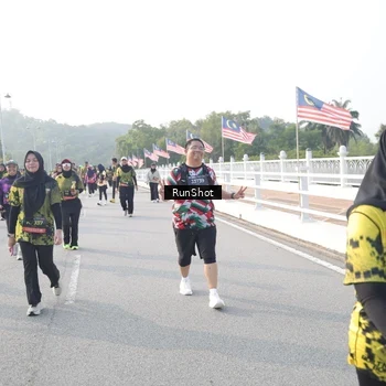 Runner Photo 6858634