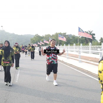 Runner Photo 6858655
