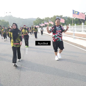 Runner Photo 6858693