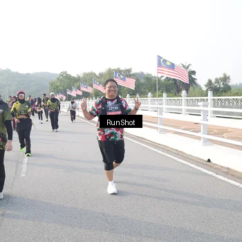 Runner Photo 6858696