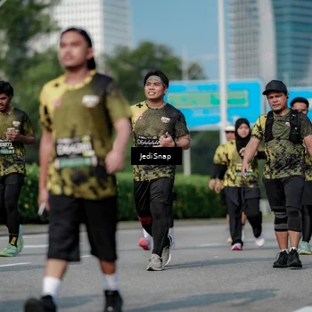 Runner Photo 6858713
