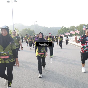 Runner Photo 6858718