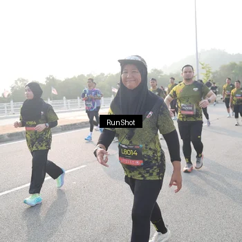 Runner Photo 6858731