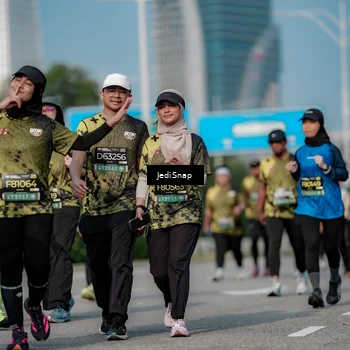 Runner Photo 6858770