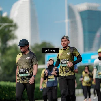 Runner Photo 6858849