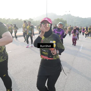Runner Photo 6858860