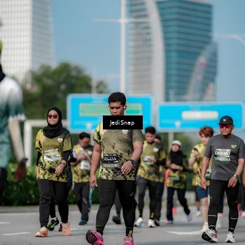 Runner Photo 6858880
