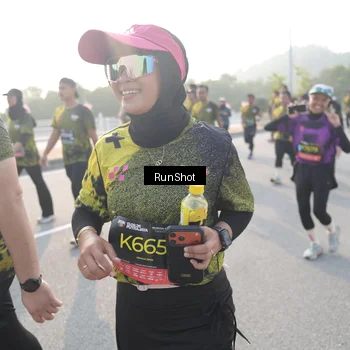 Runner Photo 6858888