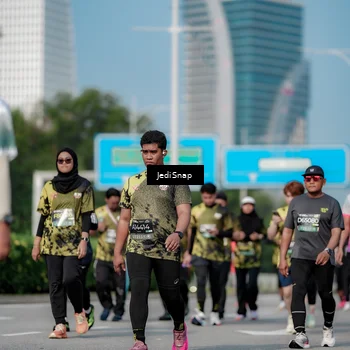 Runner Photo 6858894