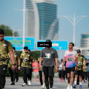 Runner Photo 6858895