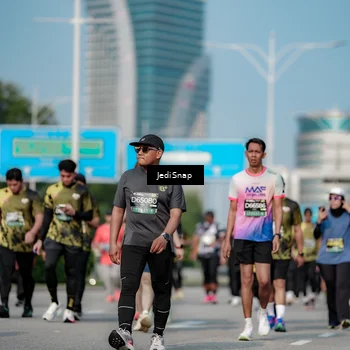 Runner Photo 6858905