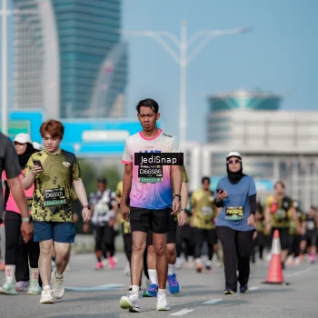 Runner Photo 6858910