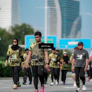 Runner Photo 6858931