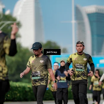 Runner Photo 6858948