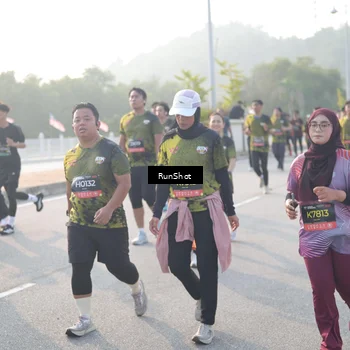 Runner Photo 6859007