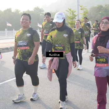 Runner Photo 6859066