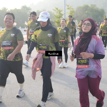 Runner Photo 6859072