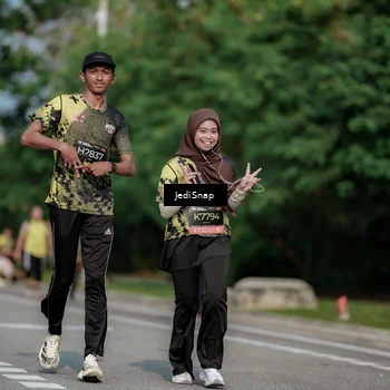 Runner Photo 6859091
