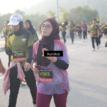 Runner Photo 6859101