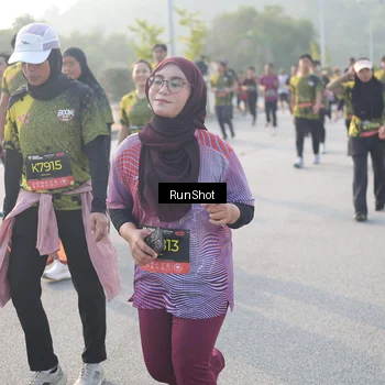 Runner Photo 6859106