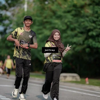 Runner Photo 6859157