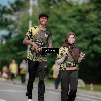 Runner Photo 6859191
