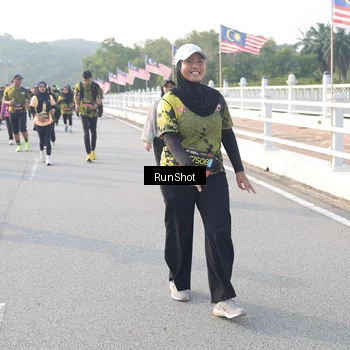 Runner Photo 6859234