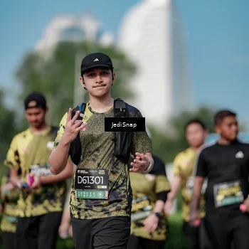 Runner Photo 6859270
