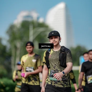 Runner Photo 6859284