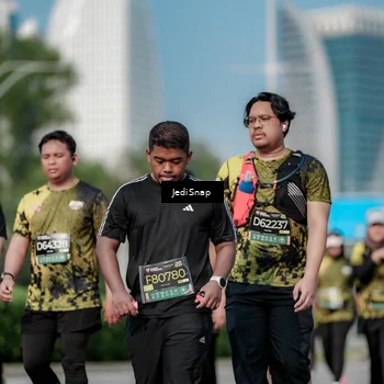 Runner Photo 6859315