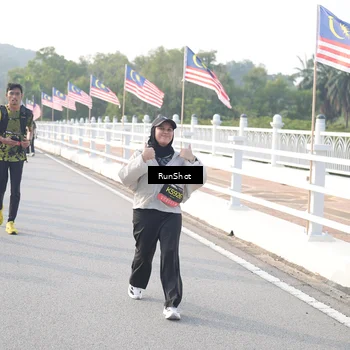 Runner Photo 6859325