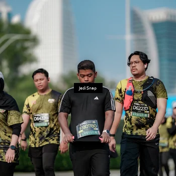 Runner Photo 6859373