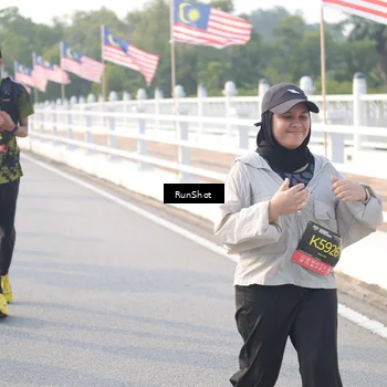 Runner Photo 6859412