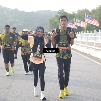 Runner Photo 6859433