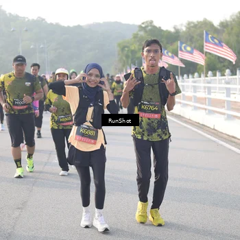 Runner Photo 6859437
