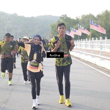 Runner Photo 6859441