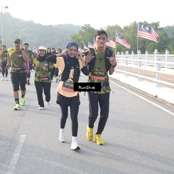 Runner Photo 6859472