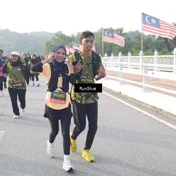 Runner Photo 6859491
