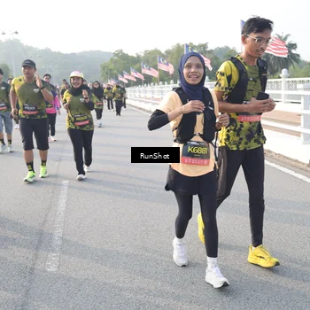 Runner Photo 6859518