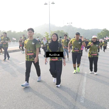 Runner Photo 6859543