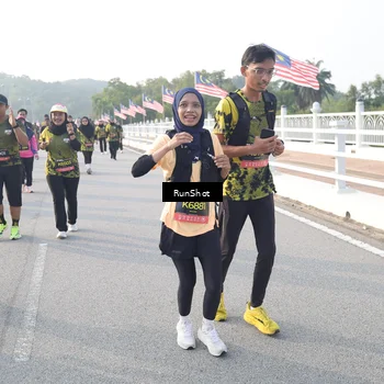 Runner Photo 6859567