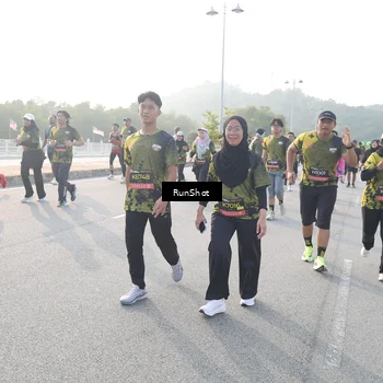 Runner Photo 6859570