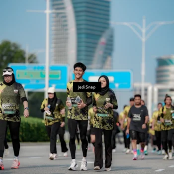 Runner Photo 6859637
