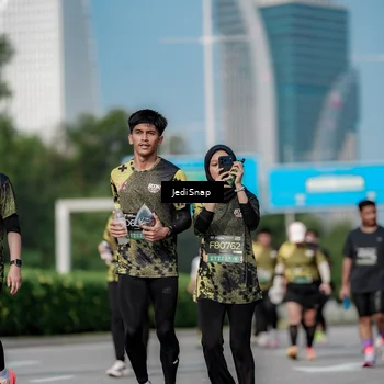 Runner Photo 6859640