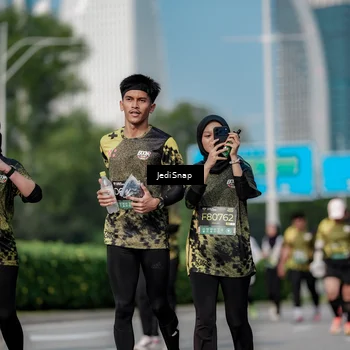 Runner Photo 6859693