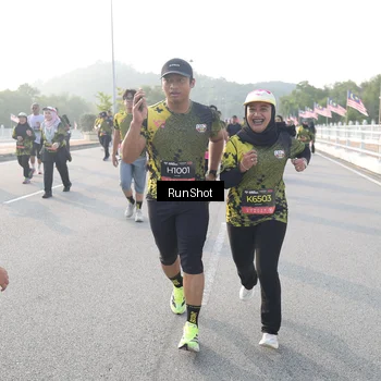 Runner Photo 6859713