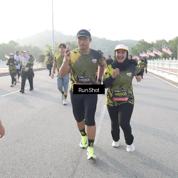 Runner Photo 6859724