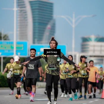 Runner Photo 6859741
