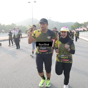 Runner Photo 6859754